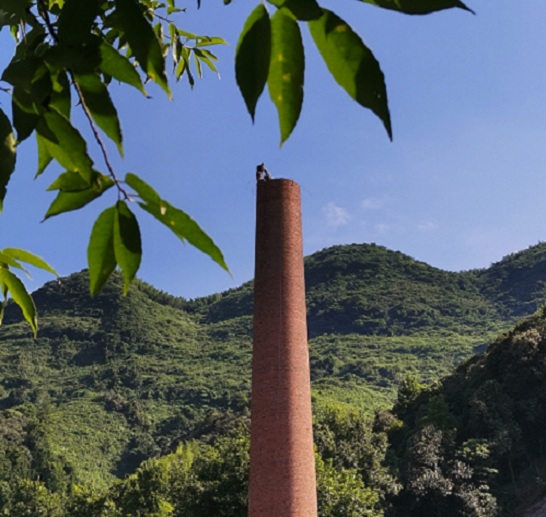 臨江人工拆除廢棄煙囪操作方法