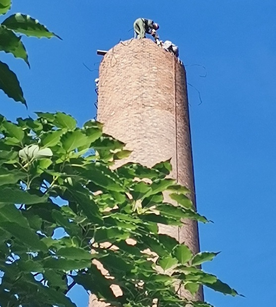 臨江煙囪拆除作業的安全技術措施有哪些?