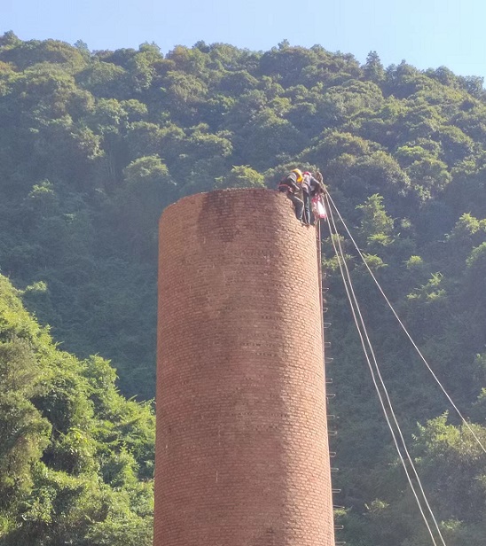 海陽煙囪拆除公司專業(yè)拆除方案,讓你告別煙囪煩惱!