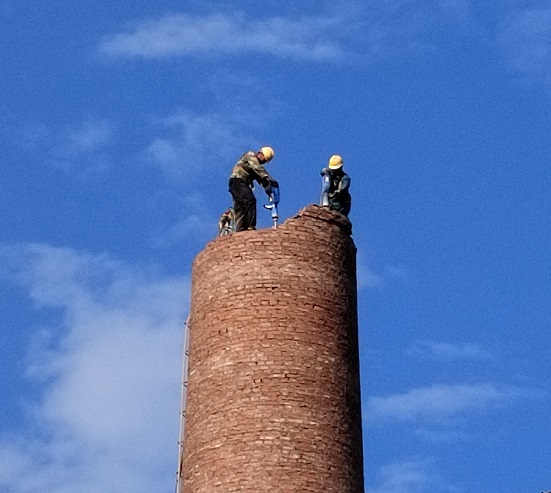 蓋州煙囪拆除公司:綠色施工技術(shù),確保施工安全與環(huán)保